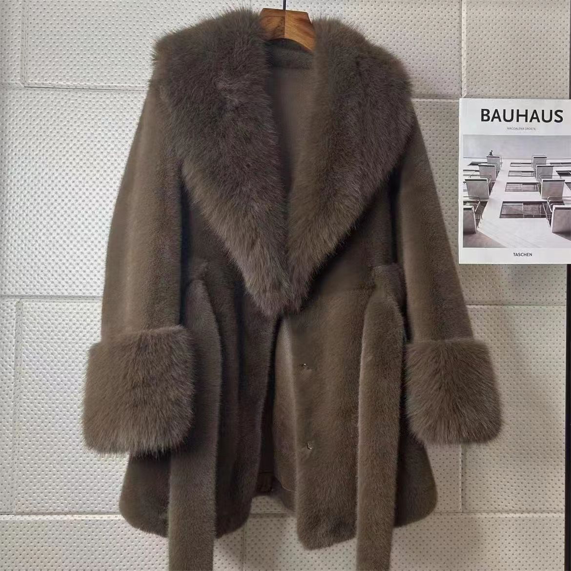 – Manteau en Fourrure Luxury 2026
